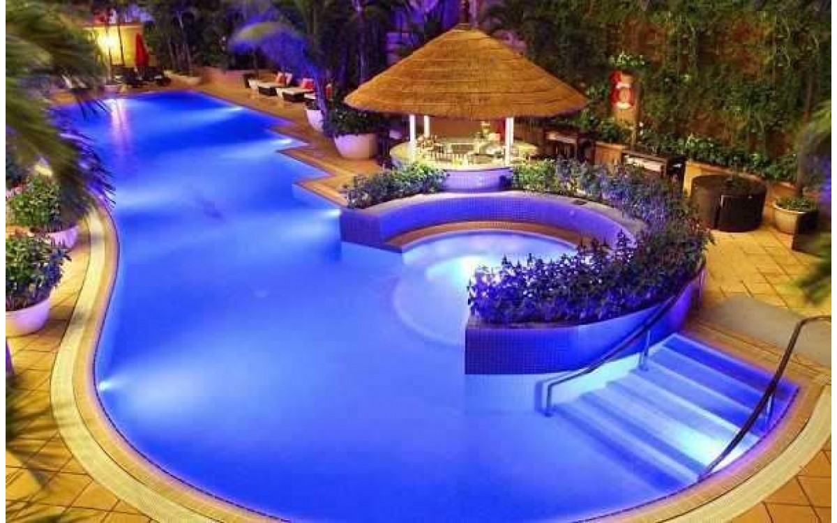 4 yếu tố để lựa chọn mua máy bơm hồ bơi